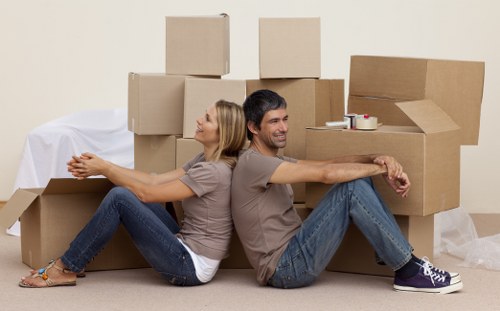 Local moving van help for Clapham streets and parking challenges