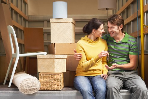 Clapham moving van for flats, houses, and small business moves