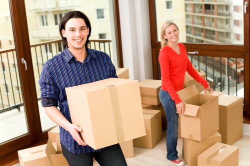 Mover assessing risks and planning a safe removal route